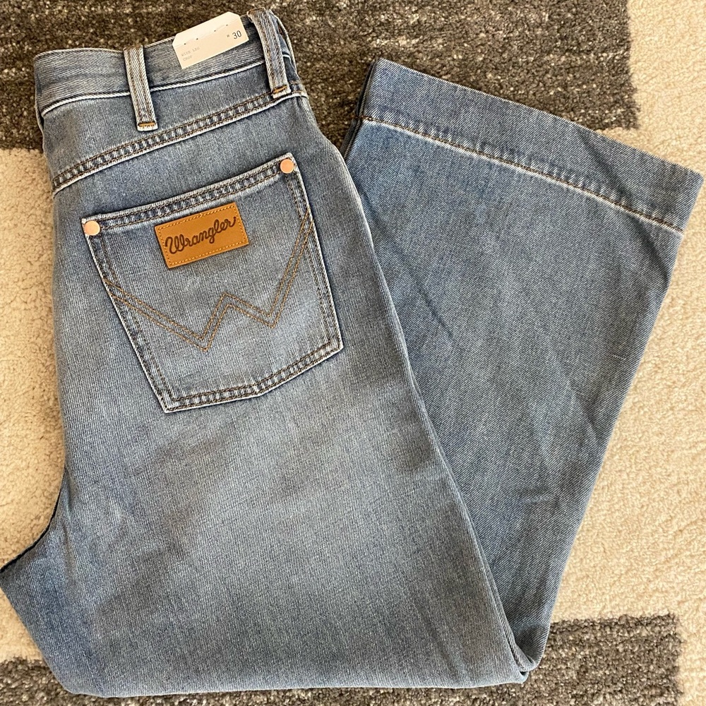Wrangler Wide Leg Cropped Jeans 30x24 NWT